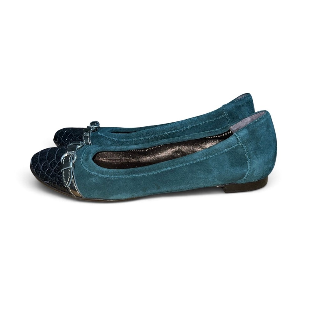 AGL Attilio Giusti Leombruni Ballet Flats Womens 9.5 Teal Suede Cap Toe Buckle